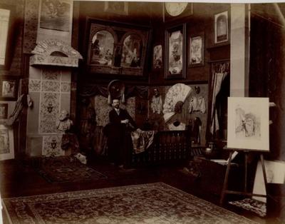 photographie de l'atelier d'artiste de Guillaume Dubuffe en noir et blanc