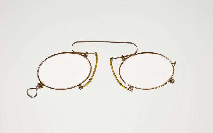 objet-henner-lunettes-1